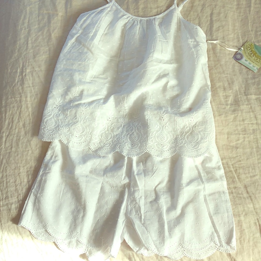 2-piece pjs